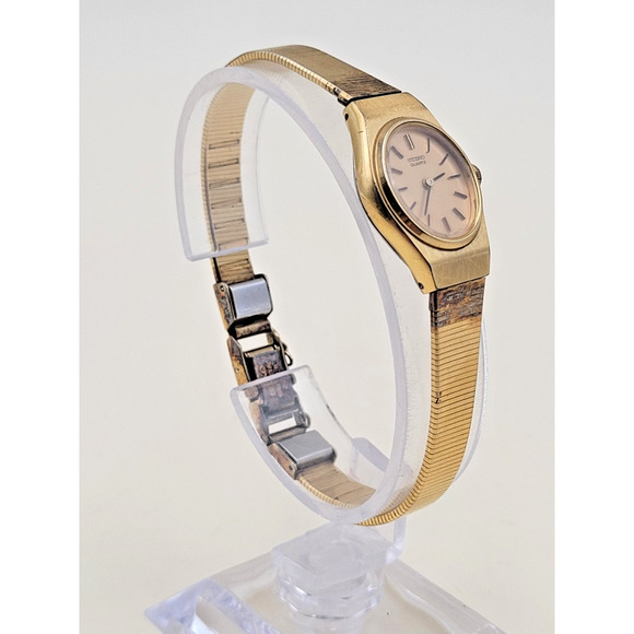 Seiko Quartz 1400-8209 Women\'s Wristwatch Band Gold Base Metal Tone Finish main image 6